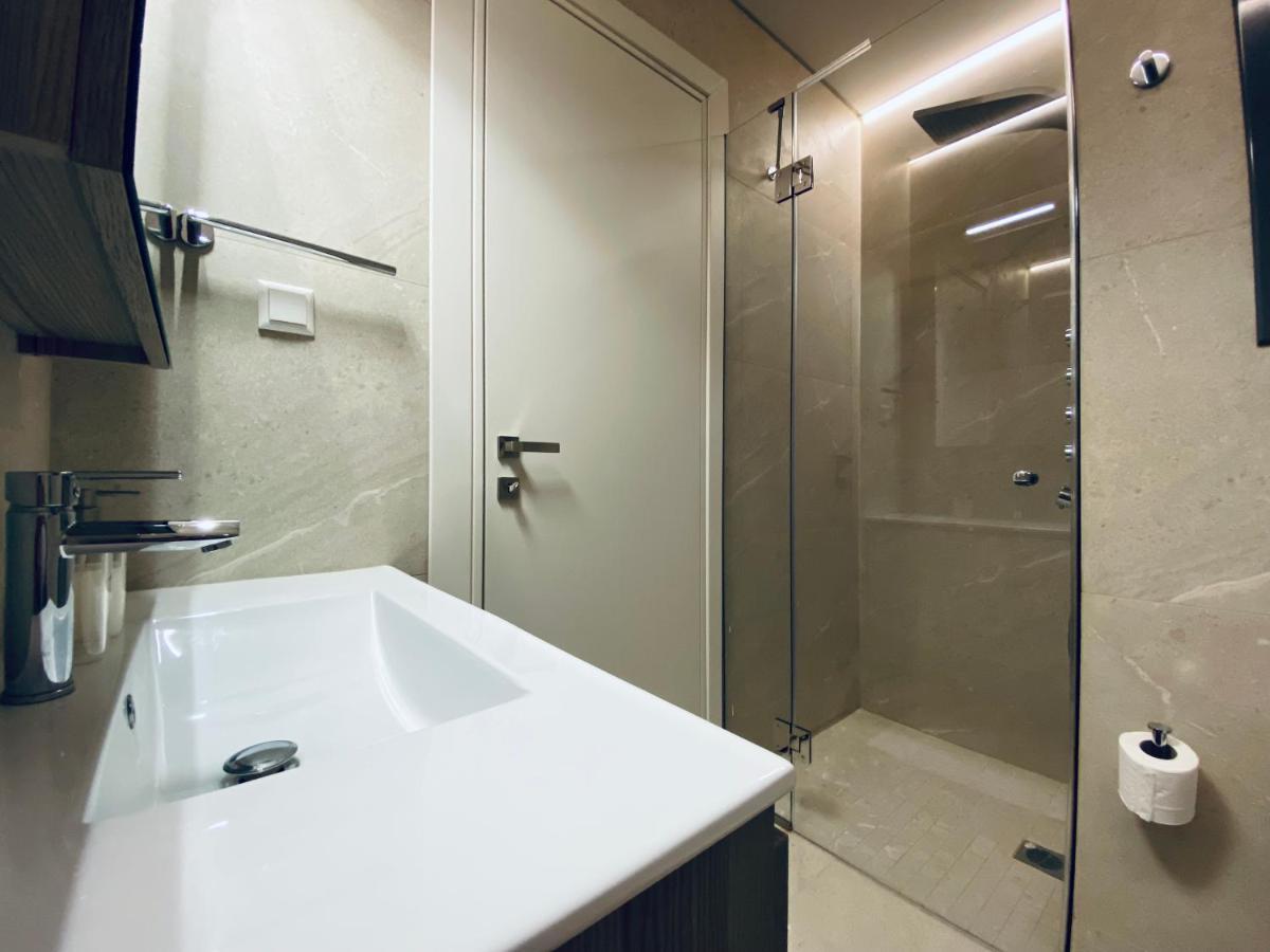 Athens Riviera 2-Bed Apt & Pool Access #Unoblu Luaran gambar